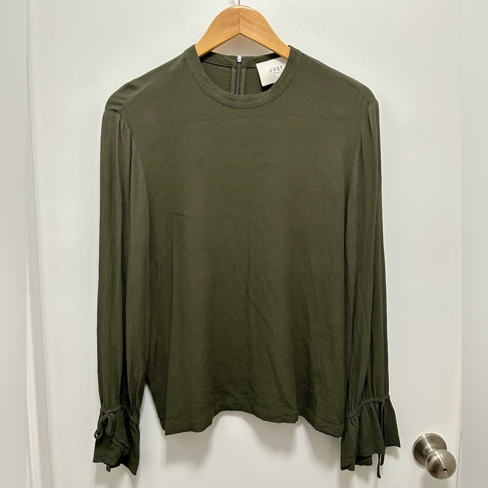 Just female green tie sleeve blouse